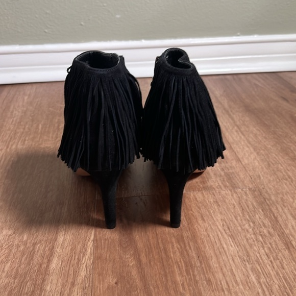 NWT Sam Edelman Kandice Black Suede Pointed Toe Fringed Ankle Booties Size 6 - Picture 4 of 9